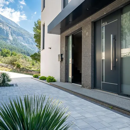 Luxury Tea Makarska