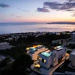 Luxury Tea Villa *